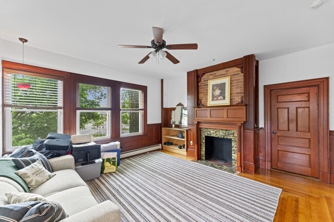 Building Photo - 388 Arborway