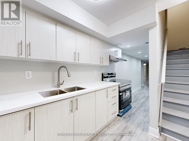 Building Photo - 80 Armilia Pl