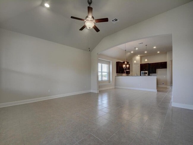 Building Photo - 271 N Sage Hollow