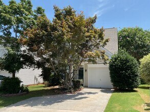 Building Photo - 2131 McKenzie Creek Dr