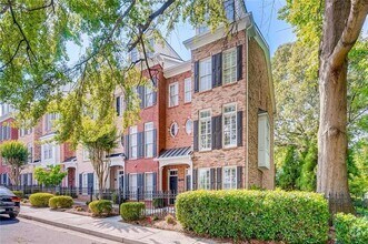 Building Photo - 2585 Brookhaven Chase Ln NE
