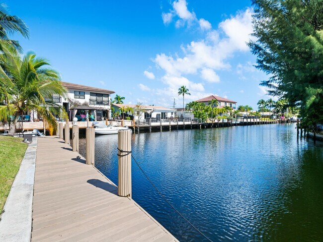 Foto del edificio - 2591 NE 55th Ct