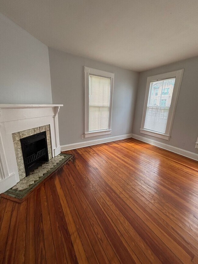 Foto del edificio - 315 E 37th St