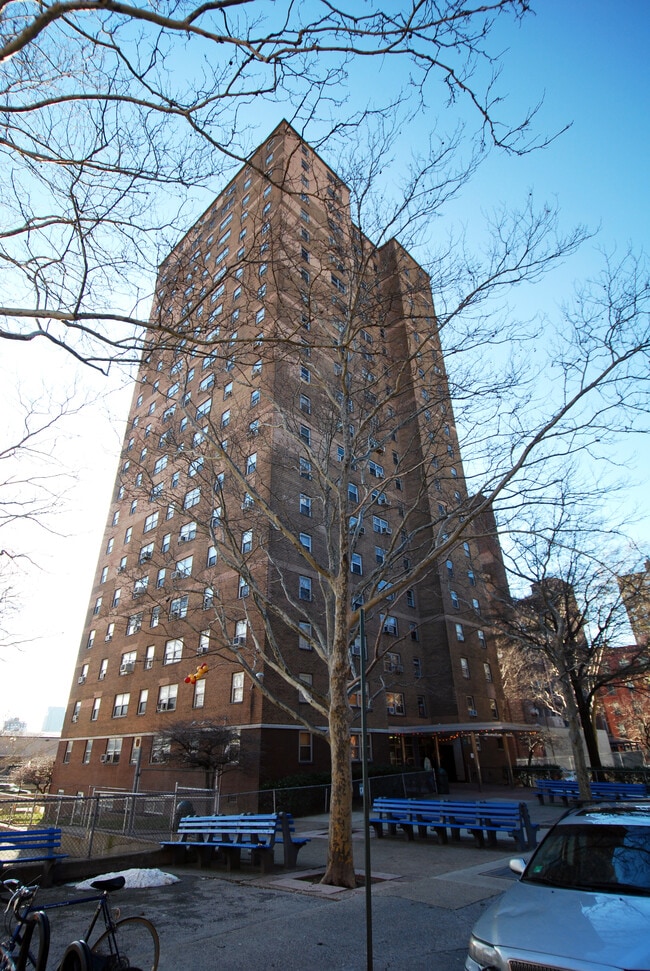 Building Photo - Gouverneur Gardens