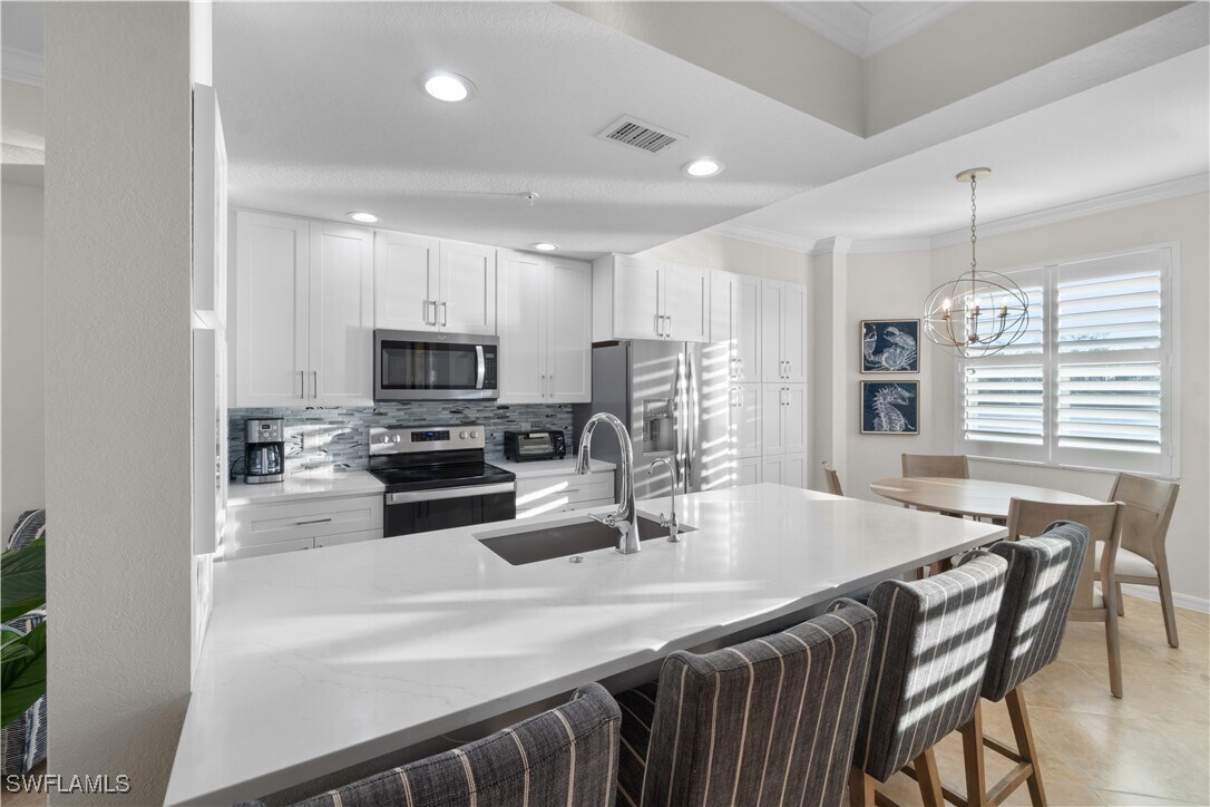 Building Photo - 9727 Acqua Ct