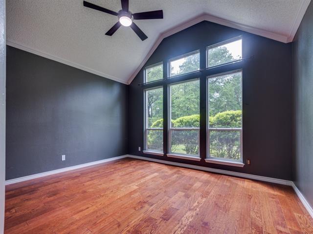 Foto del edificio - 2604 Surrey Woods Rd