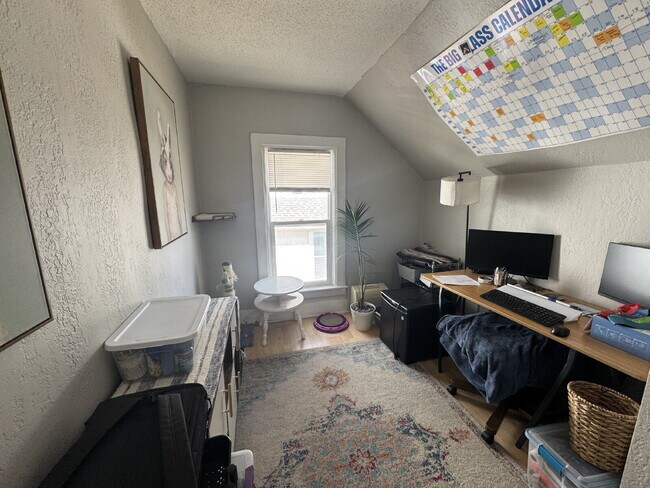 Foto del edificio - Charming 2-Bed upper Duplex in NE in Minneapolis