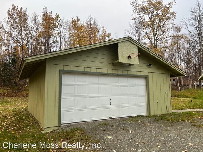 Building Photo - 4 br, 2 bath House - 3150 N Rib Road