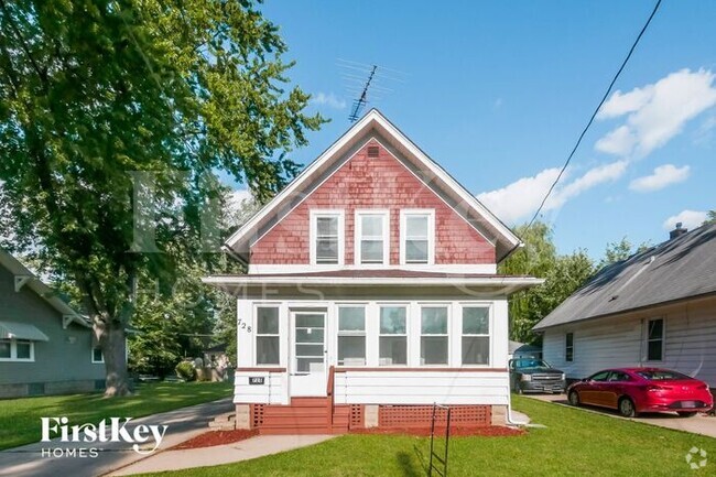 Building Photo - 728 Watson St