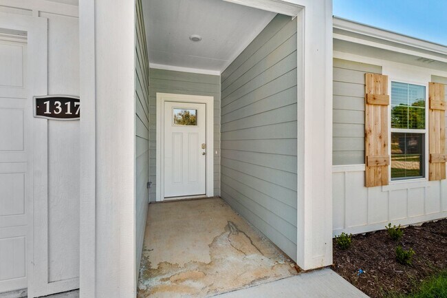 Foto del edificio - Beautiful, Brand New 4/2 in Gentry!