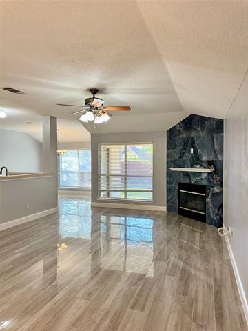 Foto del edificio - 837 Austin Ln