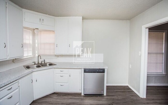 Building Photo - Home in Lubbock for Rent
