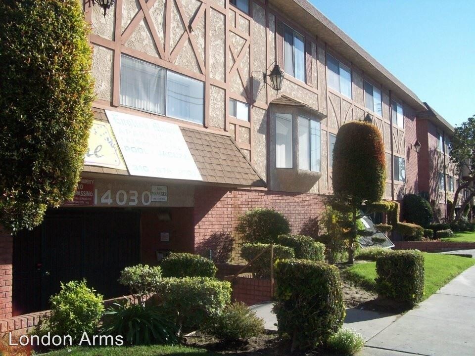 1410014100 Chadron Ave, Hawthorne, CA 90250 Condo for Rent in Hawthorne, CA