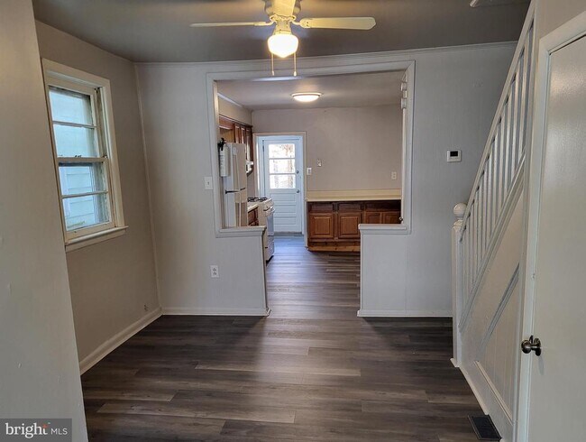 Foto del edificio - 4 W 2nd St