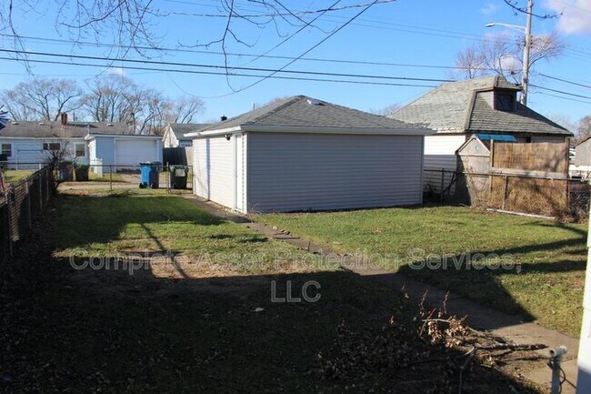 Foto del edificio - 6752 Woodmar Ave