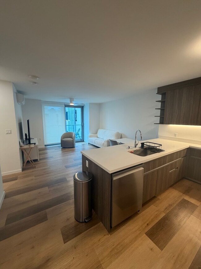 Ready to Move in Brand New Condo! Fully Furnished! 2 Bed/2 Bath/1 Parking at The Park on Ke‘eaumoku! - Ready to Move in Brand New Condo! Fully Furnished! 2 Bed/2 Bath/1 Parking at The Park on Ke‘eaumoku!