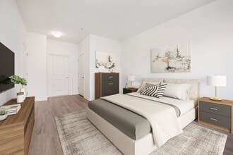 Interior Photo - 55 Riverwalk