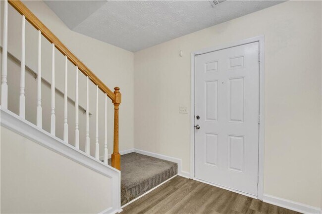 Foto del edificio - 762 Georgetown Ct