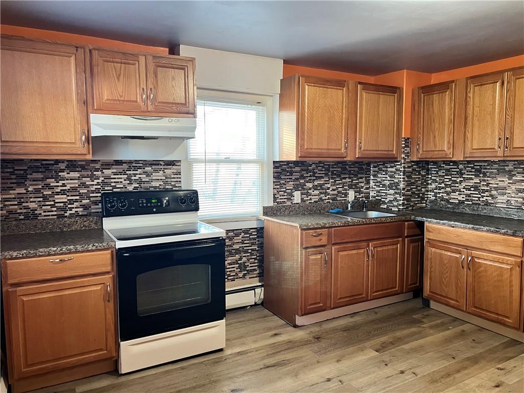 17011699 Elmwood Ave, Warwick, RI 02888 Room for Rent in Warwick, RI