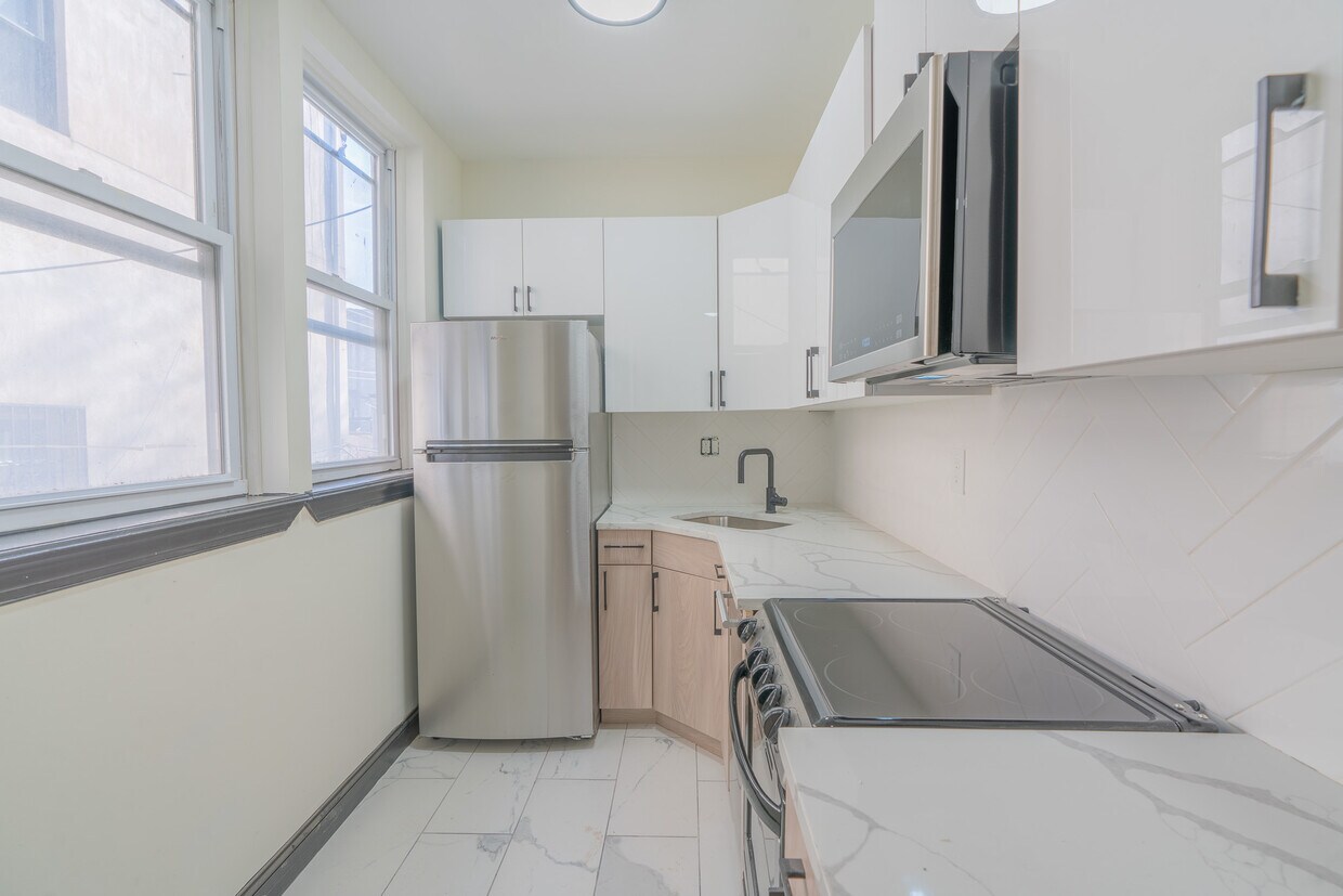 Foto principal - 1514 W Girard Ave