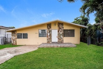 Building Photo - 1326 NW 72nd St