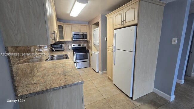 Foto del edificio - 10090 NW 80th Ct