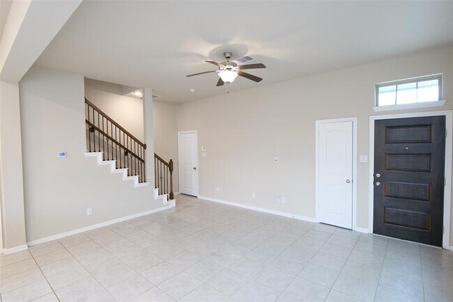 Foto del edificio - 8734 Laurel Crest Dr