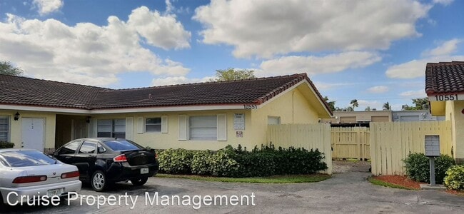 Foto del edificio - 10551 NW 45th St
