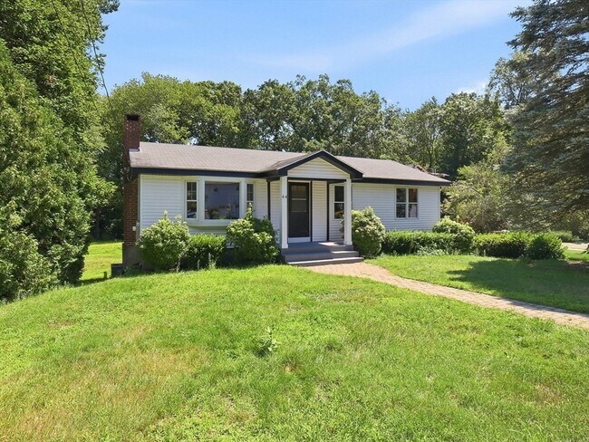 Foto del edificio - 44 Topsfield Cir
