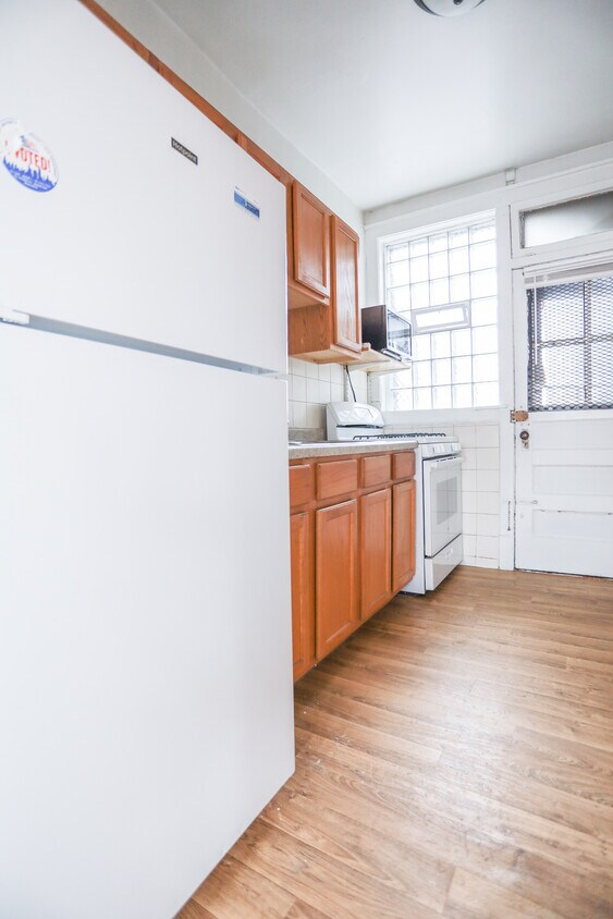 Foto principal - 4452 N Damen Ave