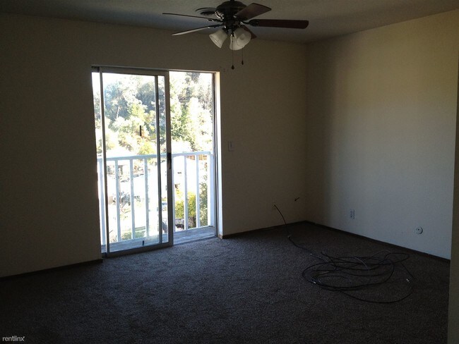 Building Photo - 2 br, 1.5 bath Condo - 14380 Gods Hill Roa...