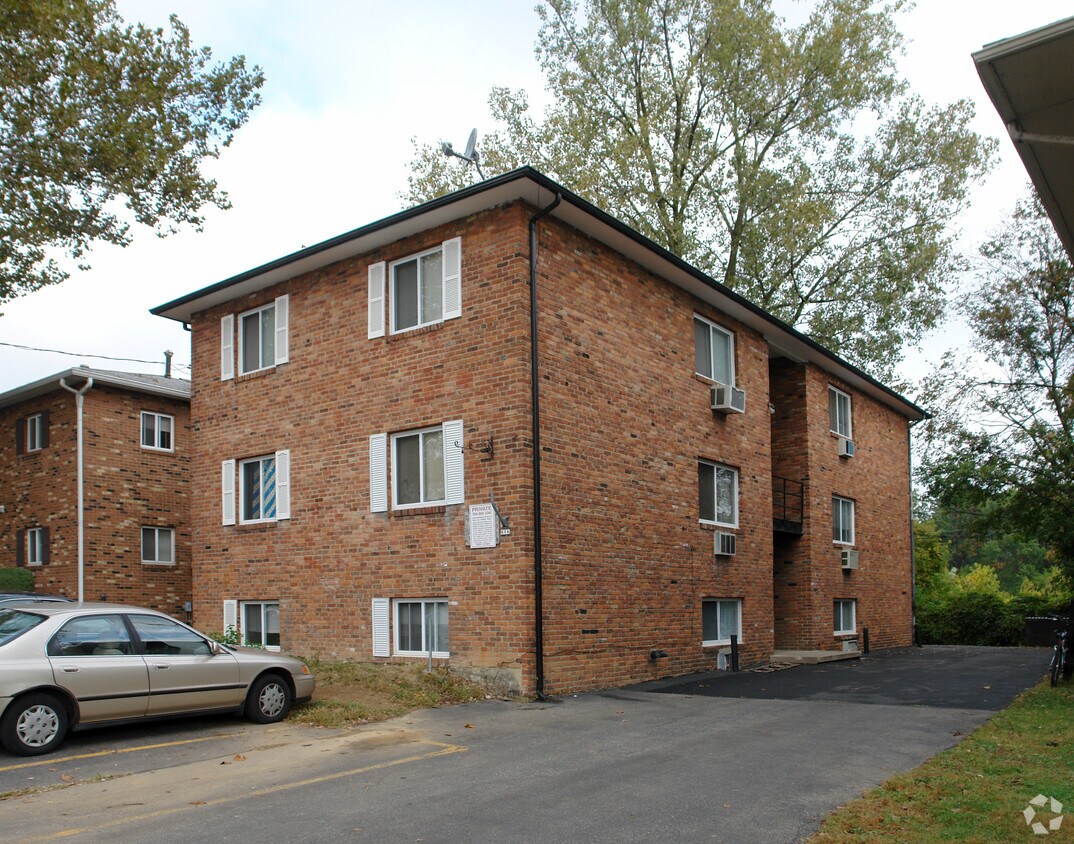 616 Riverview Dr, Columbus, OH 43202 Apartments in Columbus, OH
