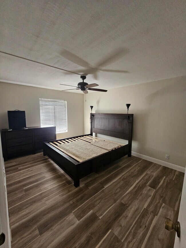 Building Photo - 623 Sea Pine Way