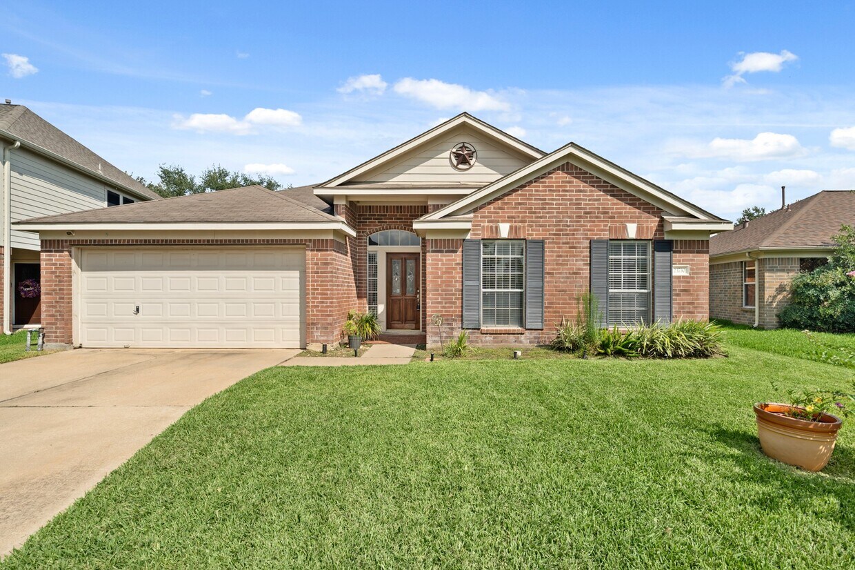 Foto principal - 23730 Prince Lawrence Ct