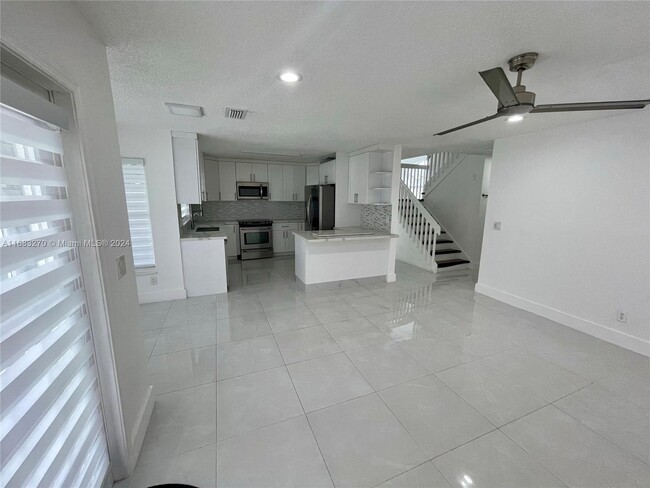 Foto del edificio - 485 SW 183rd Way