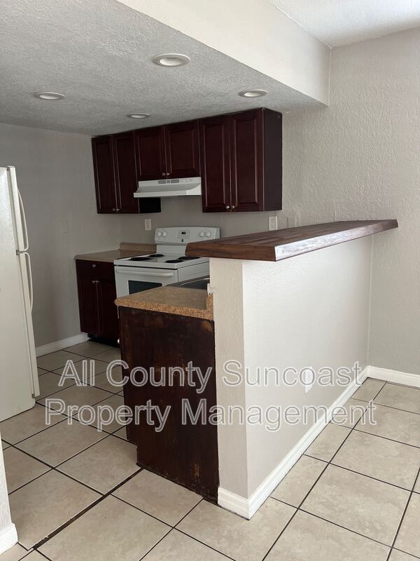 Building Photo - 1200 70th St N