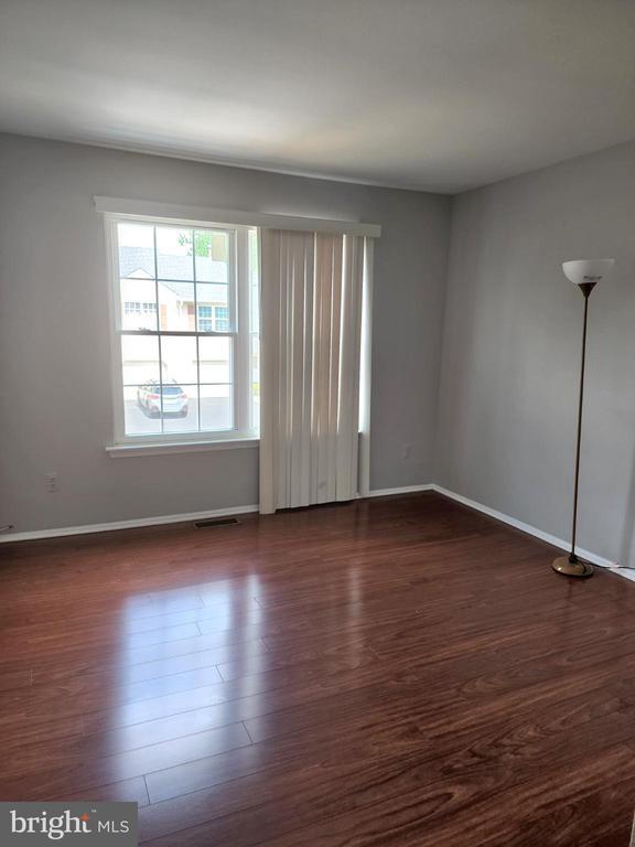 Building Photo - 182 Scobee Ln