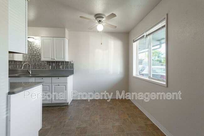 Building Photo - 1012 NE 86th ST