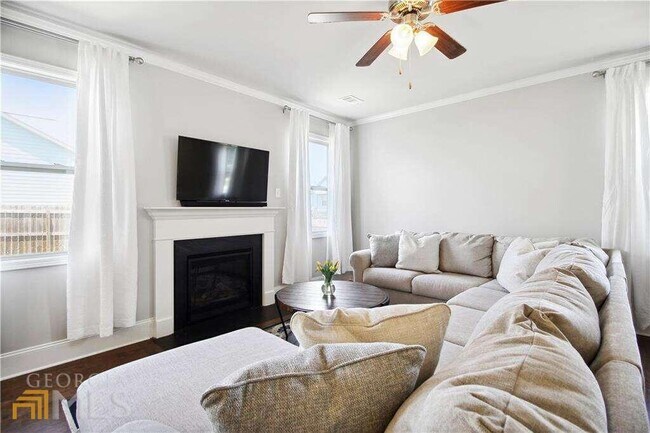 Foto del edificio - 4235 Cordova Ln