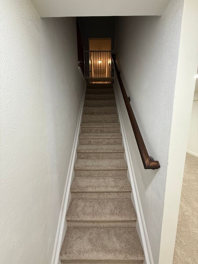 Building Photo - Charming 3 beds 2 baths in Centennial!