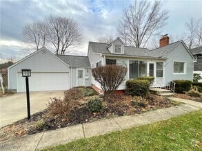 Building Photo - 56 Goodhue Dr