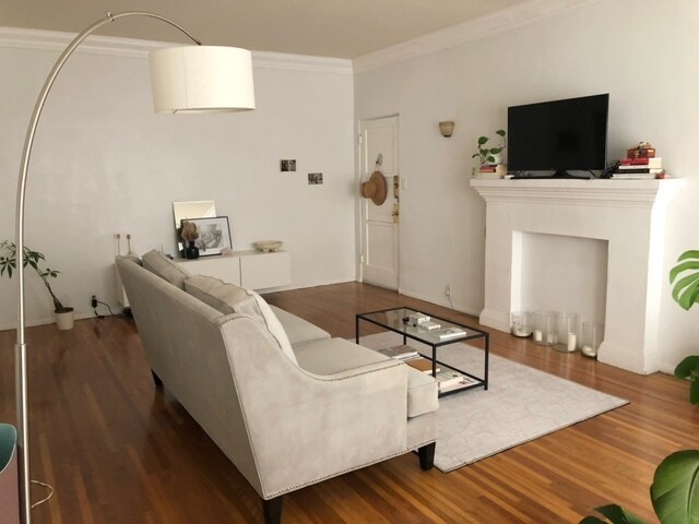 Primary Photo - 838 S Mansfield Ave