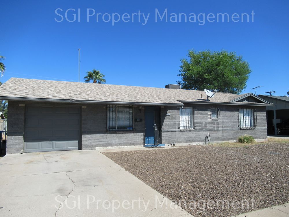 Primary Photo - UPDATED NORTH PHOENIX PROPERTY!