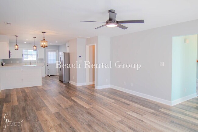 Building Photo - 3 Bedroom Townhome in Little River
