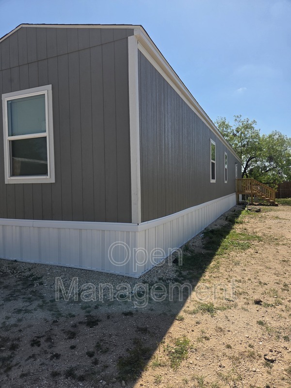 Building Photo - 2501 Martin Luther King Dr