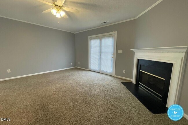 Foto del edificio - 5263 Eagle Trace Dr