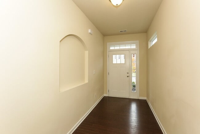 Building Photo - 434 Knothole Ln