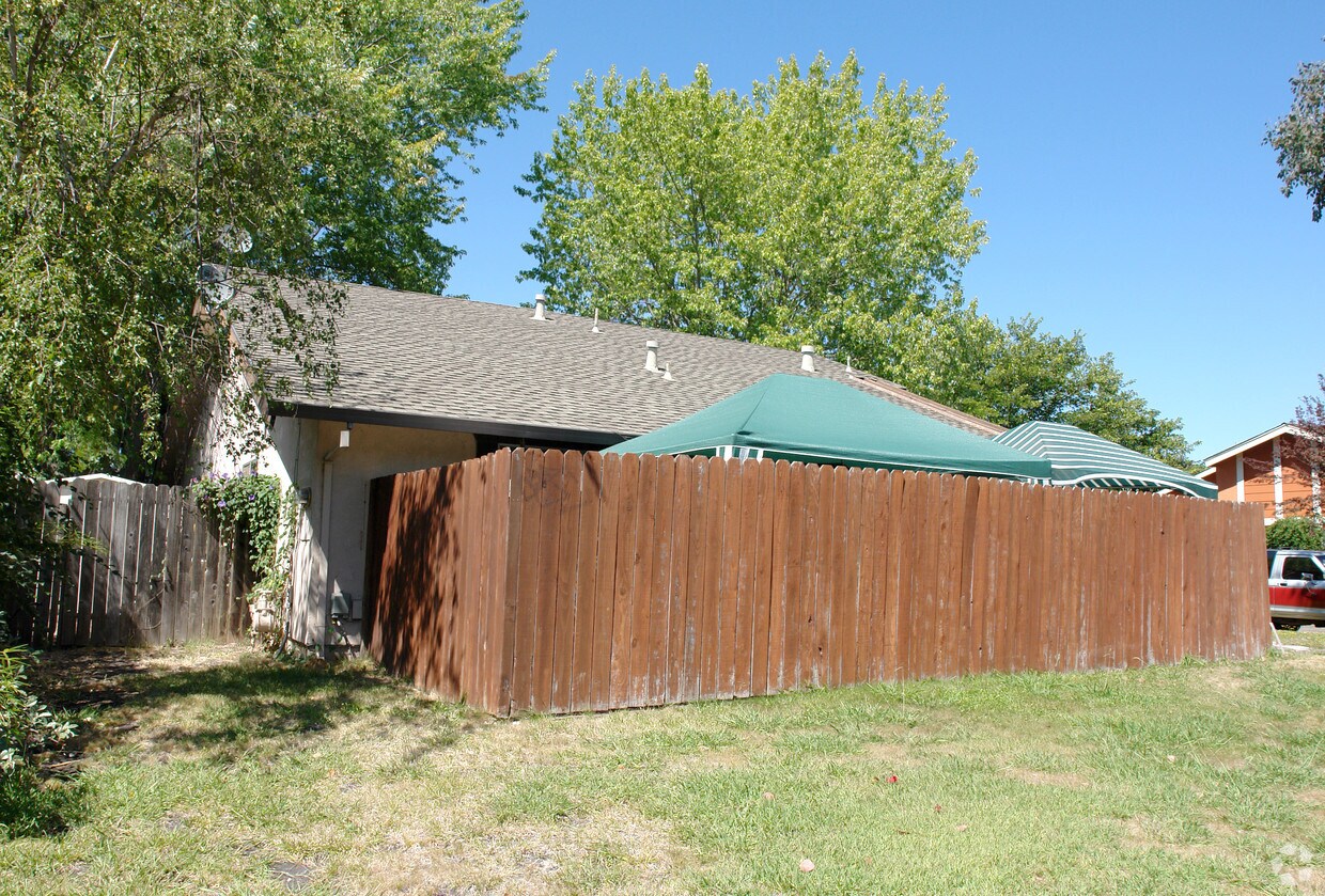 Building Photo - 1342 Southwest Blvd