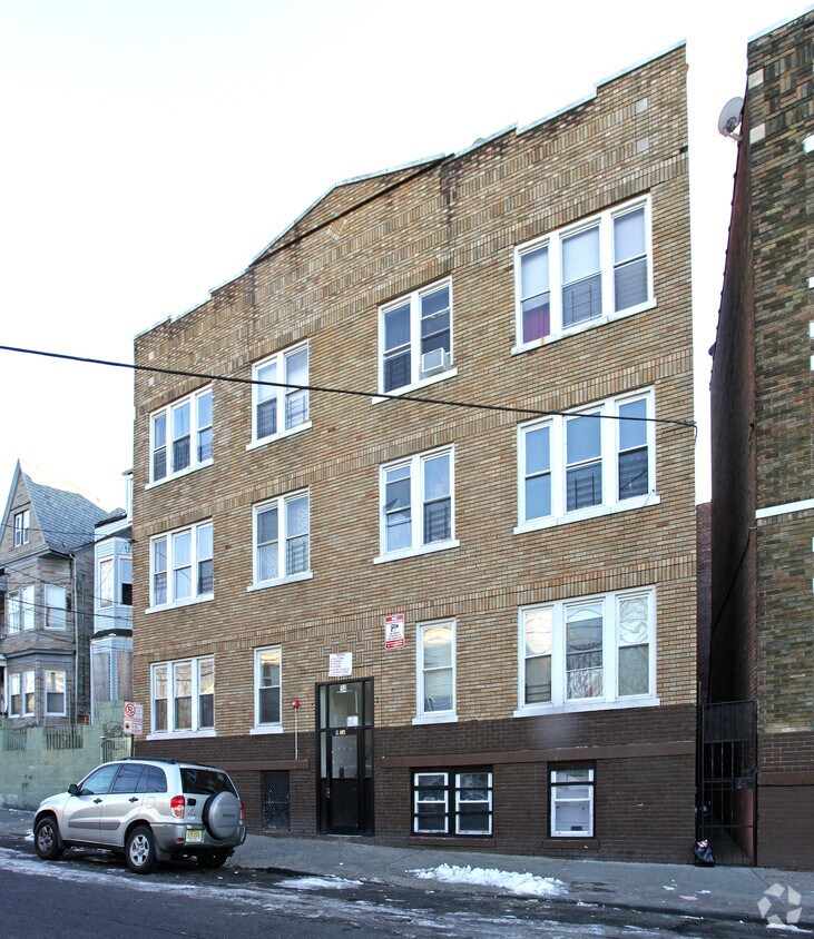 Building Photo - 34-36 12th Ave