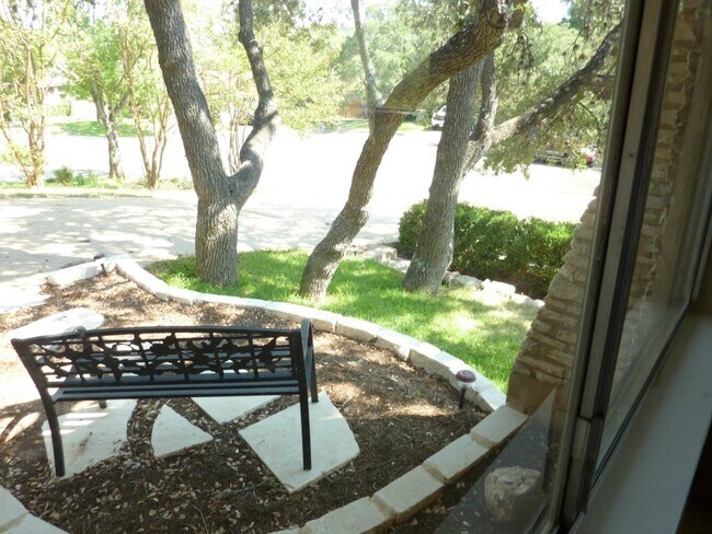 Building Photo - 7102 Stone Ledge Cir